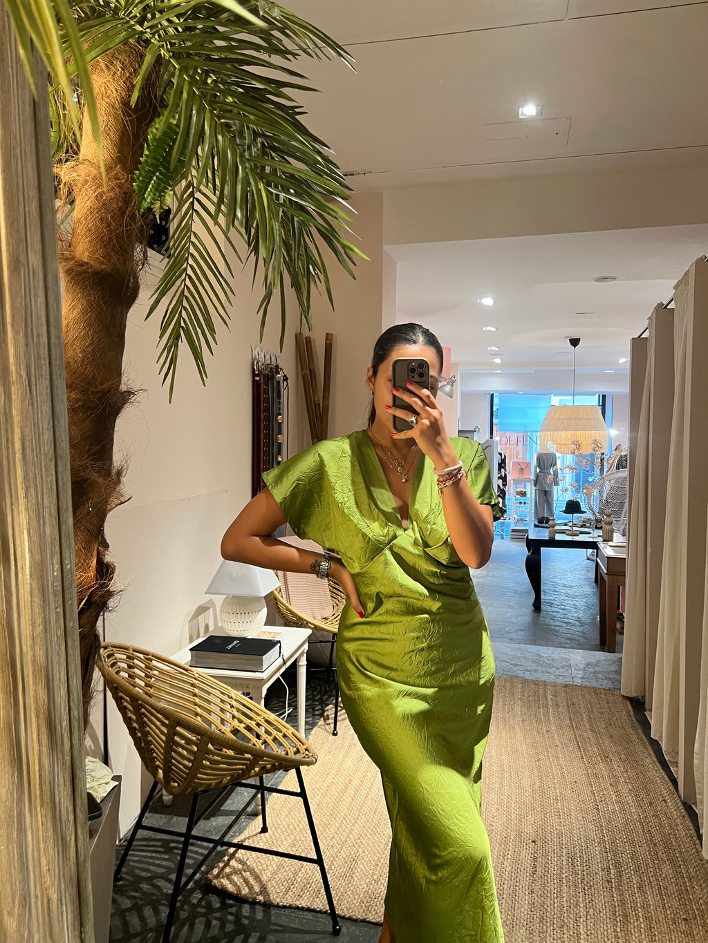 DRESS CHARLIE