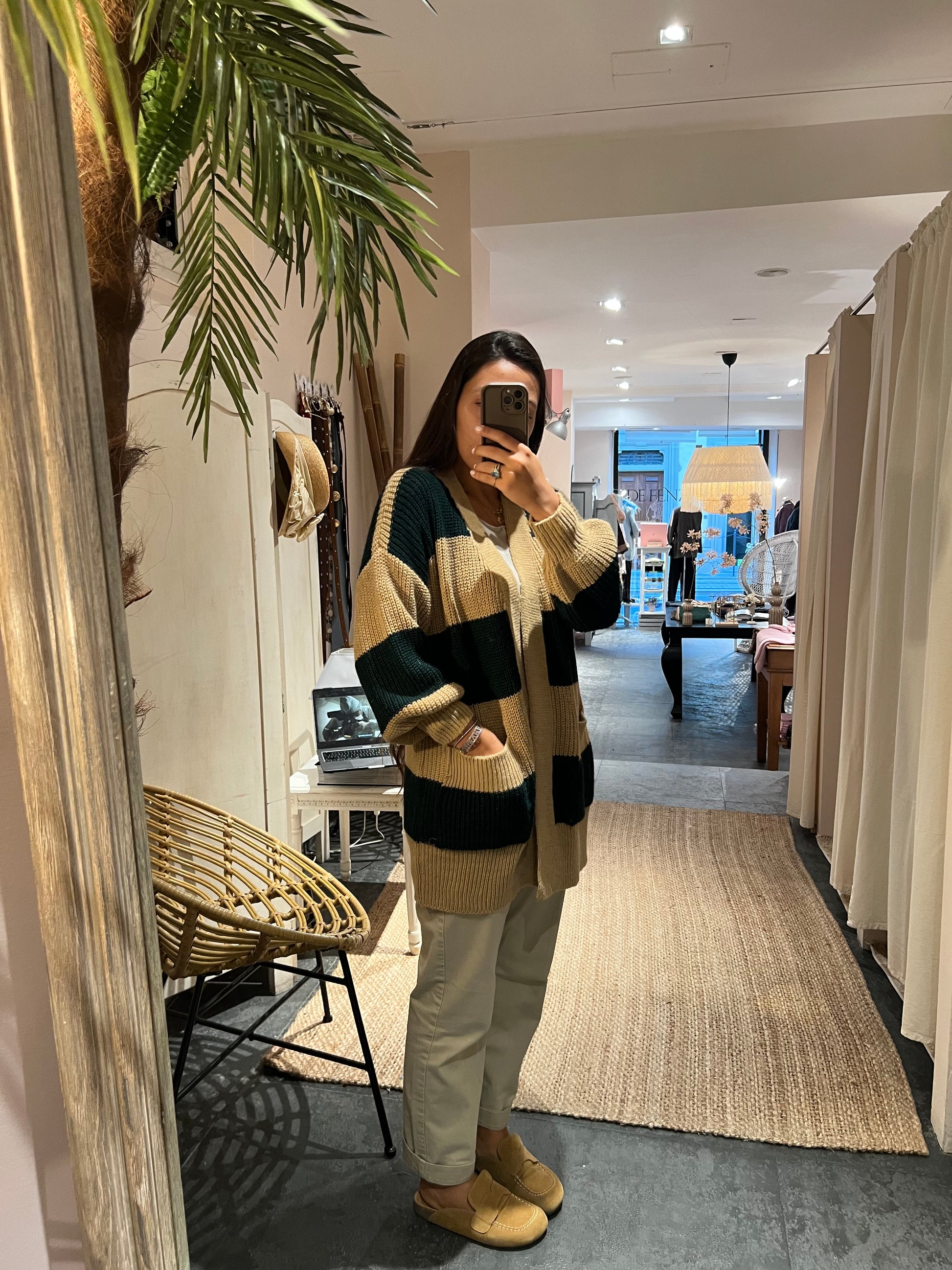 CHIC NONNA CARDIGAN