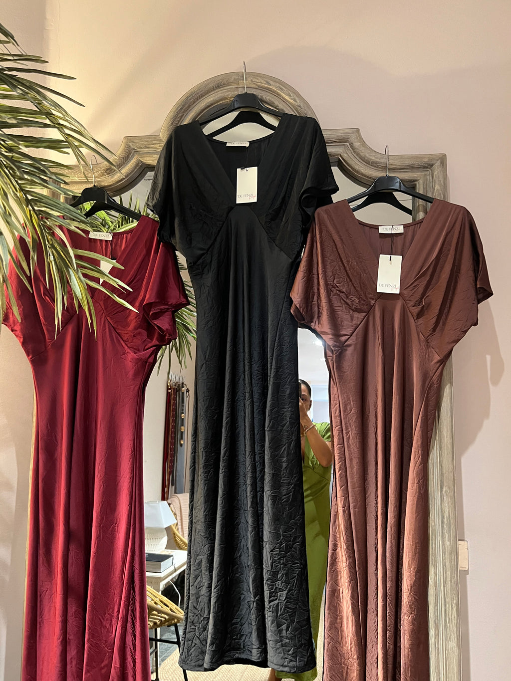 DRESS CHARLIE