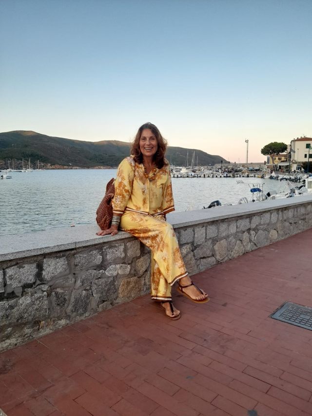 @jessicadouglasdf bellissima nel nostro completo JUNGLE DE FENZI 🐅🌴🦧
outfit perfetti per ogni vostra serata estiva 🤍🤍